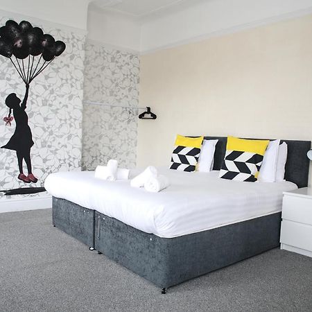 Banksy House By Serviced Living Liverpool Eksteriør billede