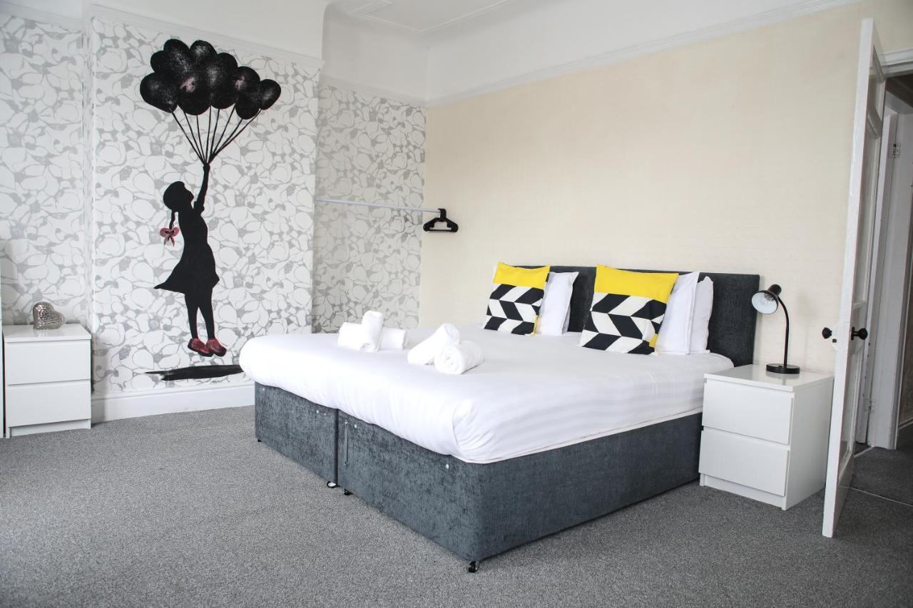 Banksy House By Serviced Living Liverpool Eksteriør billede