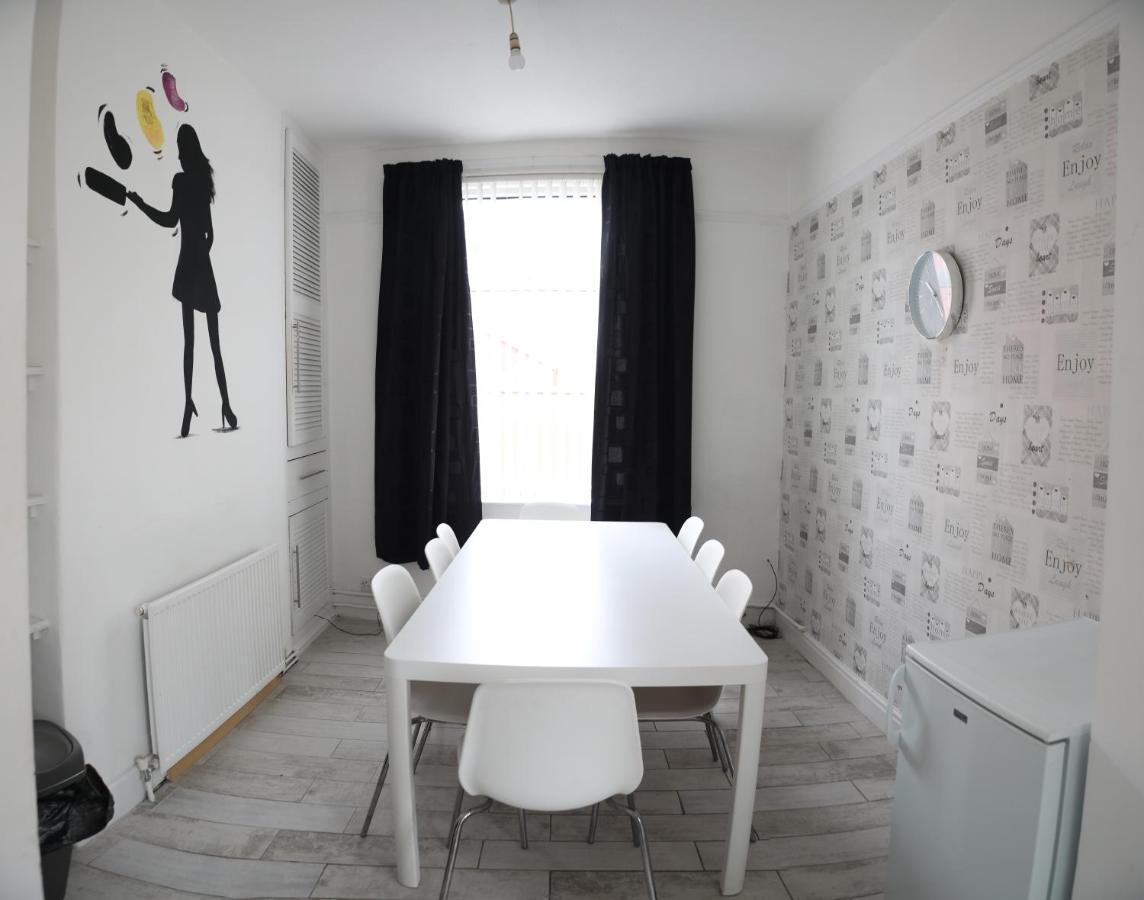 Banksy House By Serviced Living Liverpool Eksteriør billede